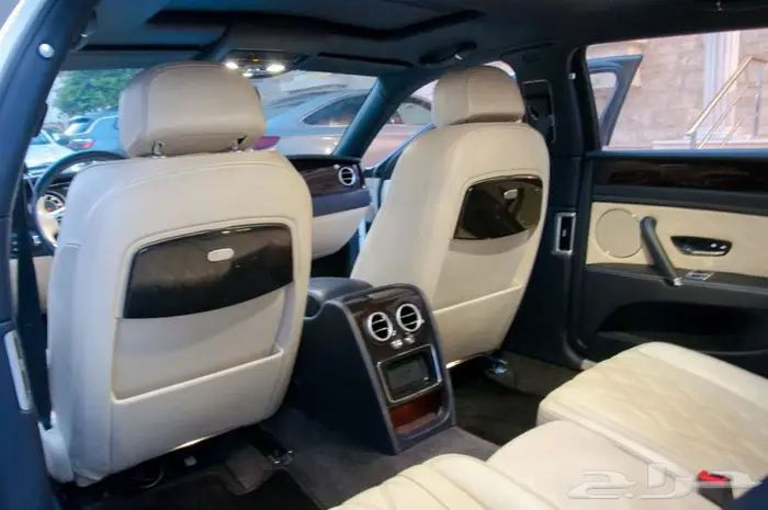 بنتلي فلاينج سيير 2015. Bentley Flying Spur 2015. I 11