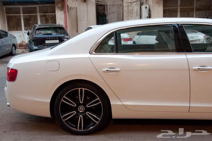 بنتلي فلاينج سيير 2015. Bentley Flying Spur 2015. I 5