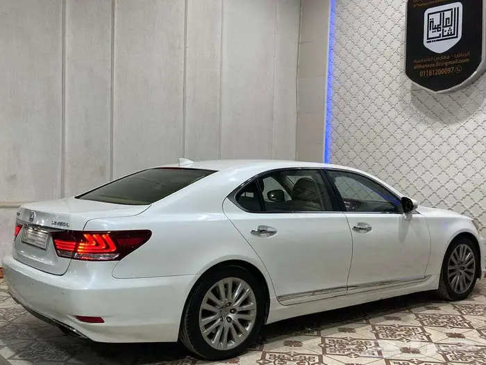 لكزس LS460 2015 2