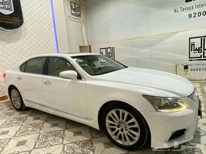 لكزس LS460 2015 10