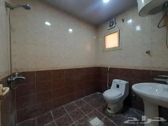 شقق للبيع حي بدر 5 غرف ب 450 الف 2