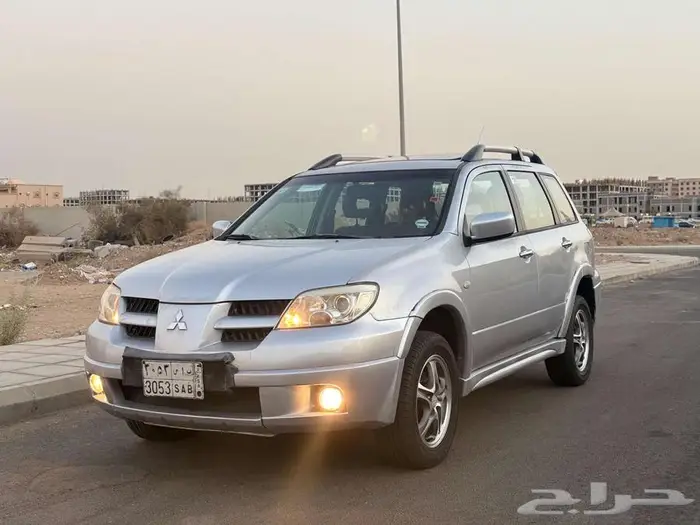 ميتسوبيشي اوتلاندر 2007 0