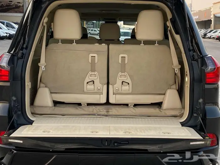 لكزس LX570 فل كامل 2018 13