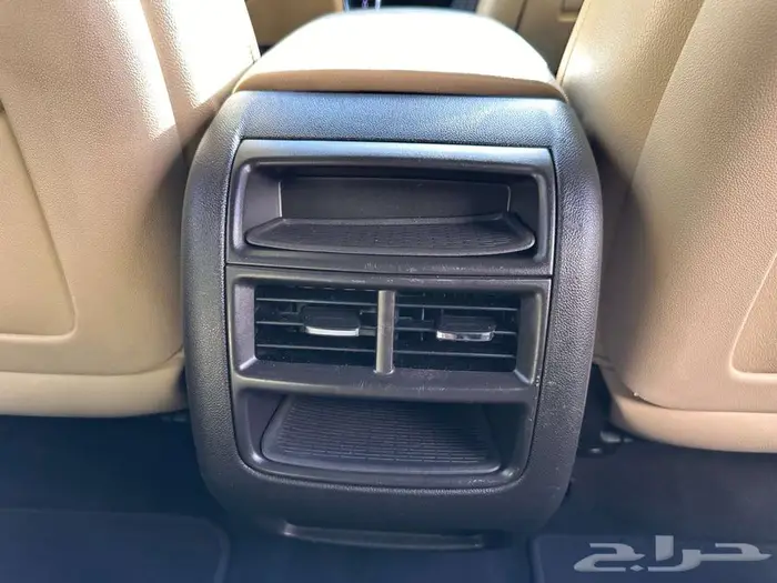 كاديلاك XT5 2019 14