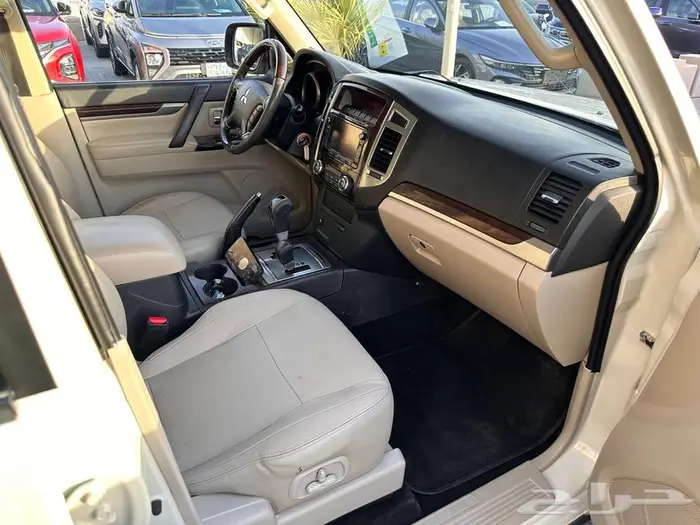 ميتسوبيشي باجيرو 2020 GLS 25