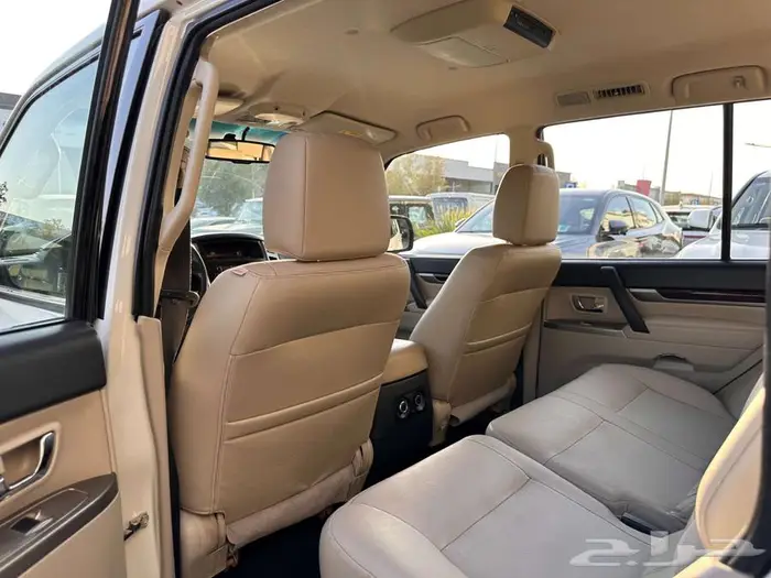 ميتسوبيشي باجيرو 2020 GLS 17