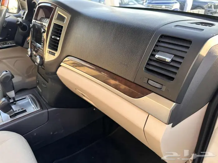 ميتسوبيشي باجيرو 2020 GLS 15