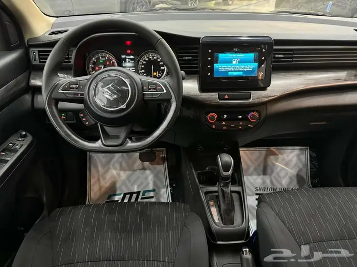 سوزوكي ارتيجا GLX 2025 4