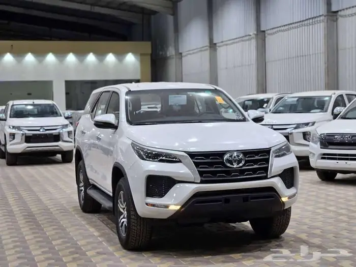 تويوتا فورتشنر GX2 بدون دبل بنزين 2025 كاش وأقساط 1