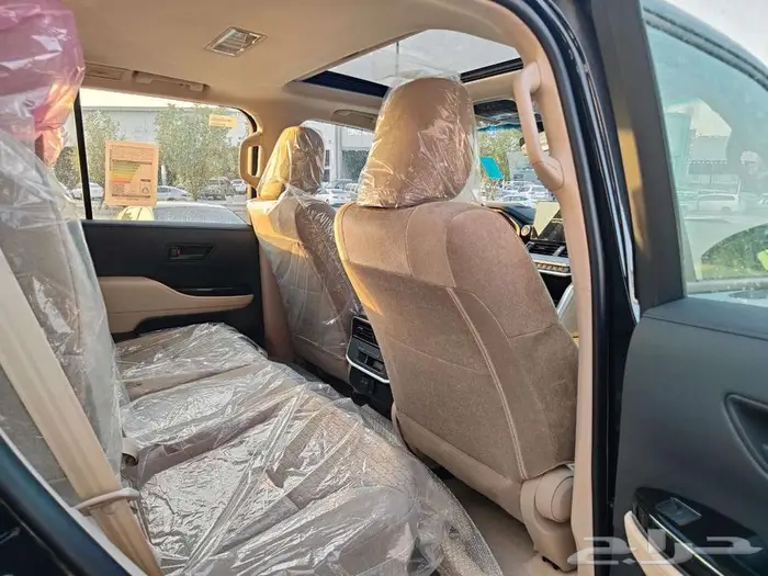 لاندكروزر GXR L3 بنزين 2025 سعودي لوحات ( 305000 ) 8