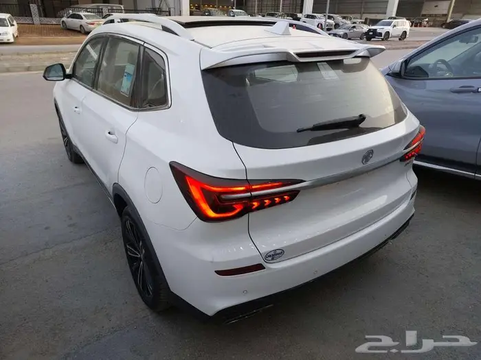 MG RX5 2023 قير اوتماتيك بنزين 5