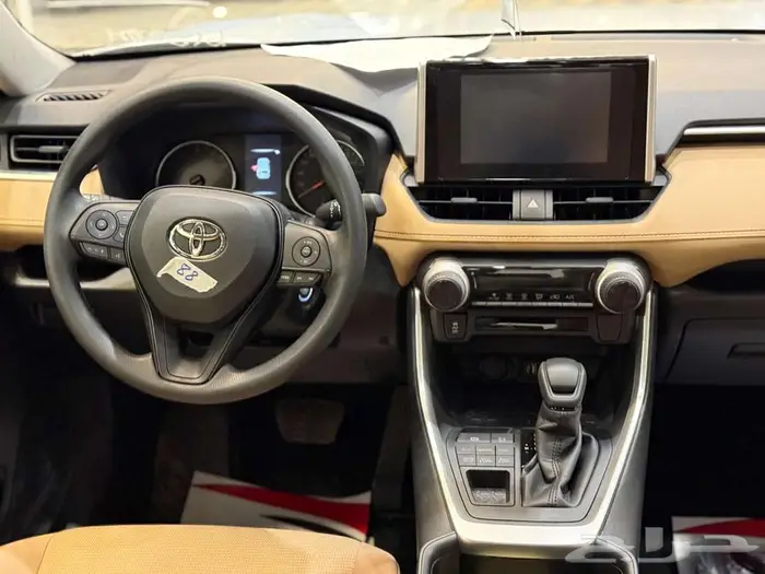 تويوتا راف فور LE دبل 2025   SUV دفع رباعي قسطها بسولة 4