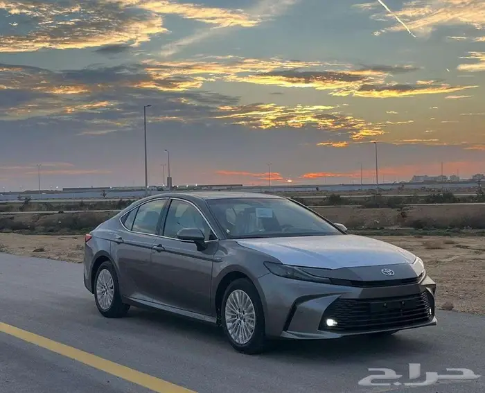 تويوتا كامري E PLUS 2025 0