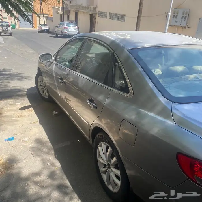 هيونداي أزيرا 2008 5
