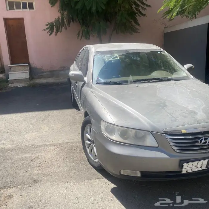 هيونداي أزيرا 2008 10