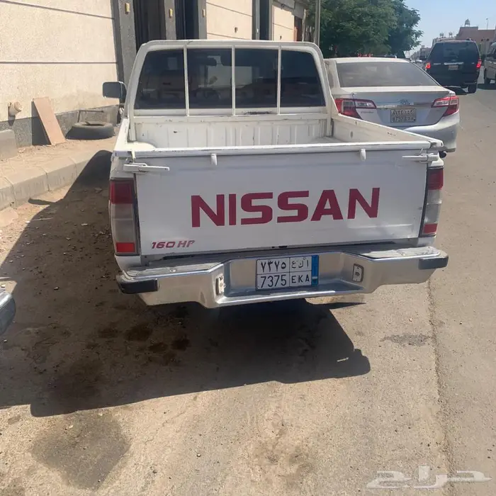 نيسان ددسن 2011 1