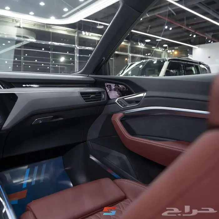 اودي اي ترون موديل 2023 21