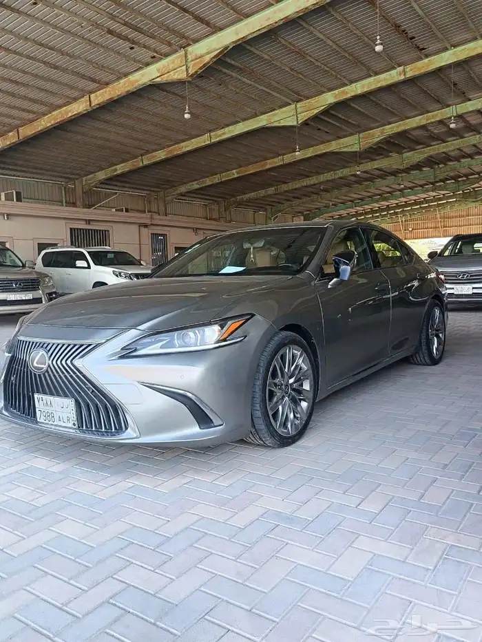 لكزس 2019 - 115 ألف ريال 1