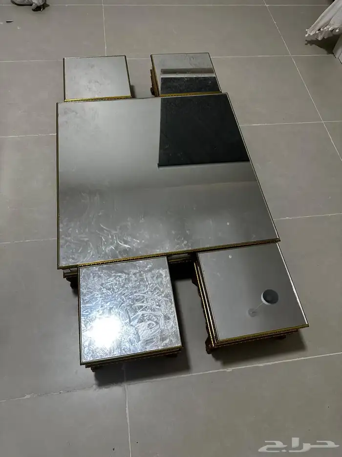 طاوله مع طاولات خدمه 0