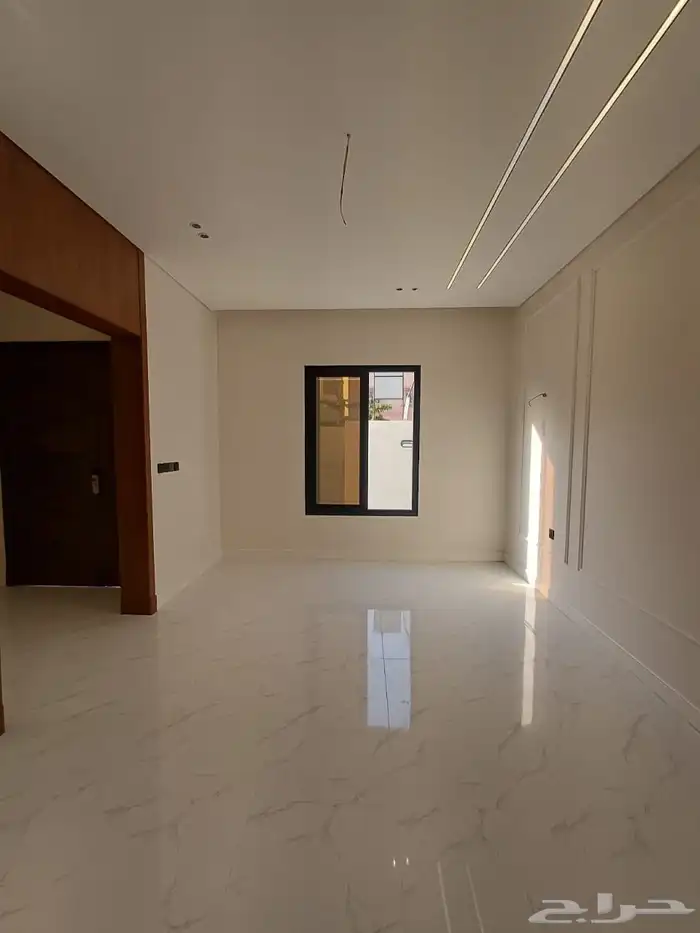 فلل مودرن للبيع في حي الرياض 5