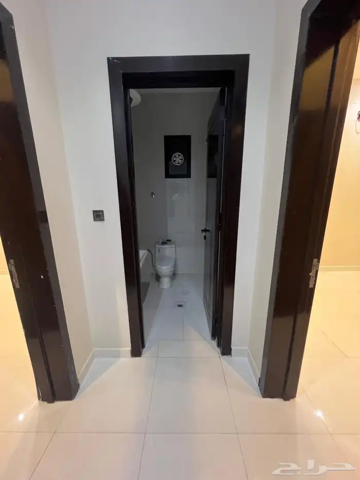 شقه عوايل للايجار بحي البيان 8