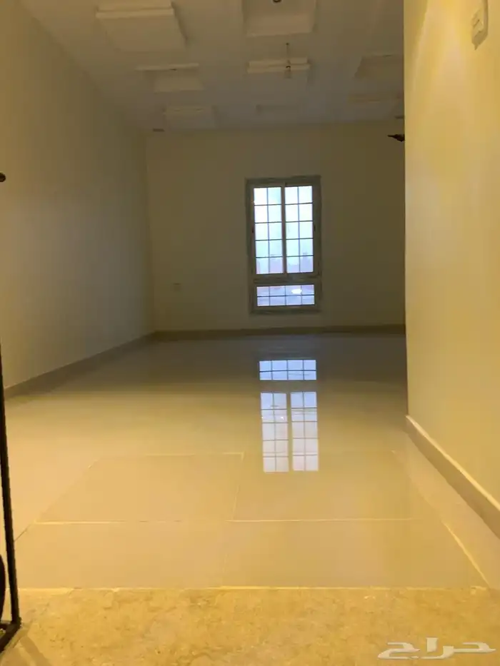 فيلا للإيجار حي الزمرد 11