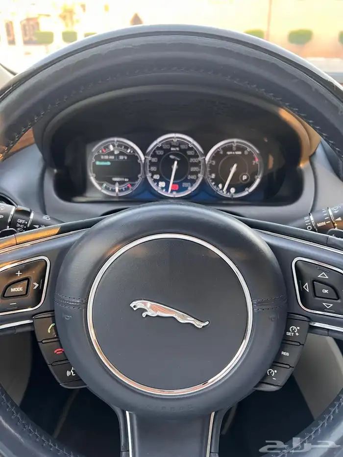 جاكوار XJ L منوة المستخدم 10