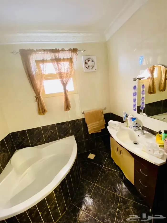 فرصة ( فيلا للبيع ) جدة - طيبه 10