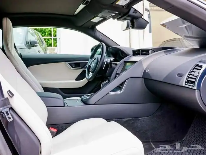 للبيع جاكور F- Type كوب موديل 2023 ممشى قليل وارد كندا V8 9
