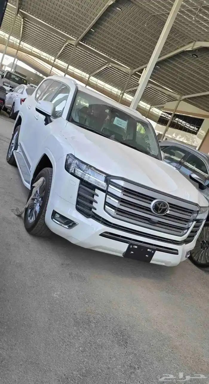 جكسار GXR 2025 بنزين قير اوتوماتيك 1
