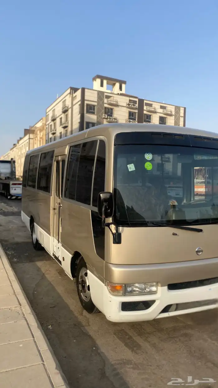 باص نيسان سليفان 3