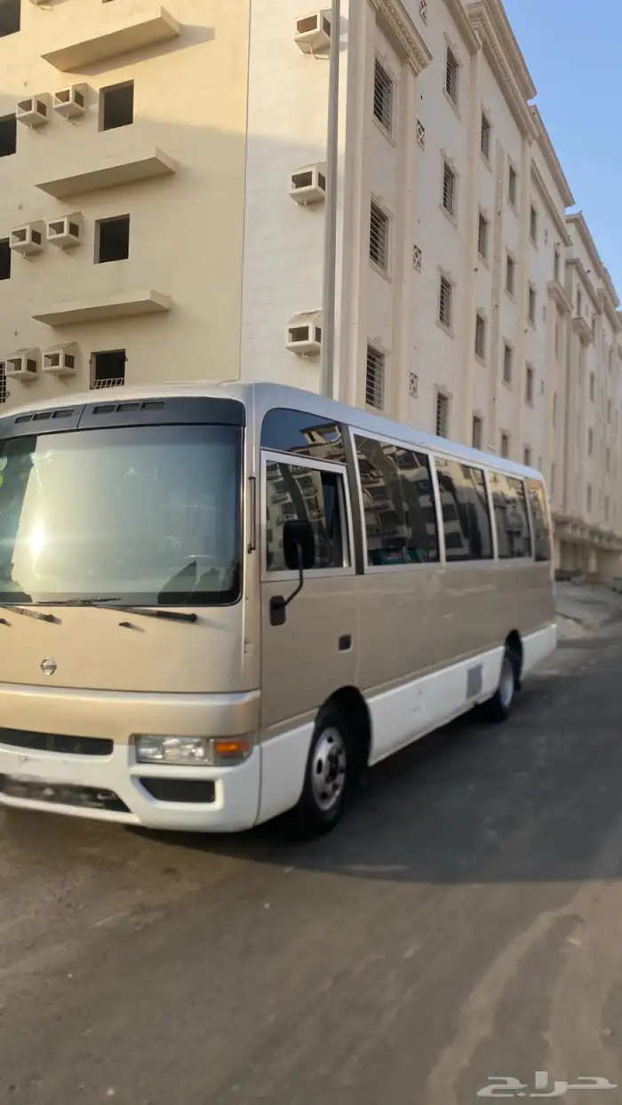 باص نيسان سليفان 1
