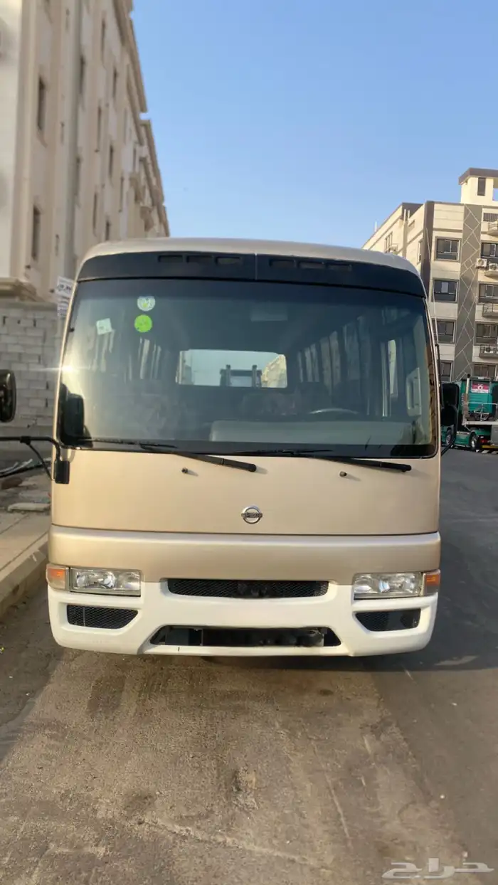 باص نيسان سليفان 2