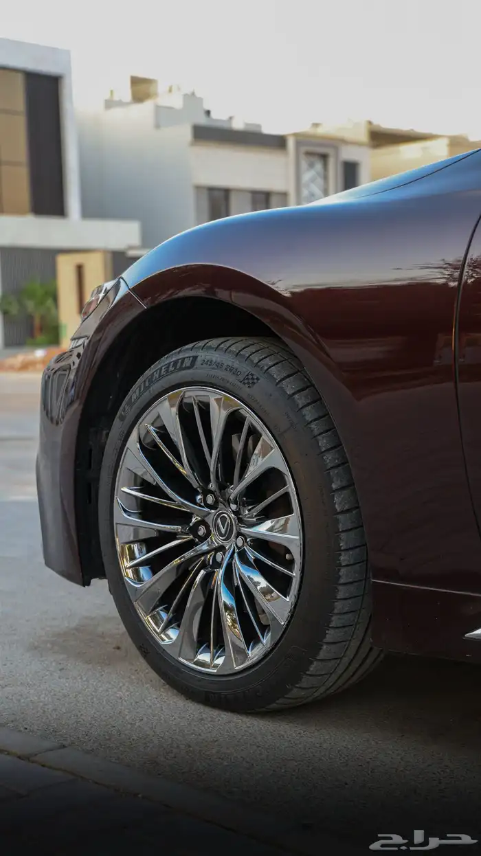 لكزس LS500 .. ( نادر بالمواصفات ) 7