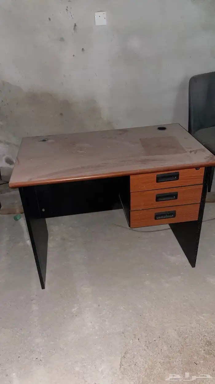 طاولات مكتب 2