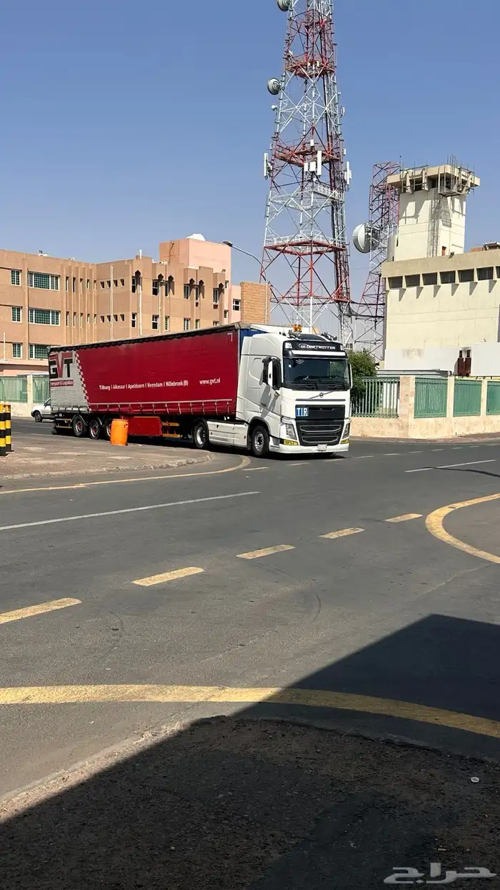 تريله نقل داخل الخرج وخارج الخرج 2