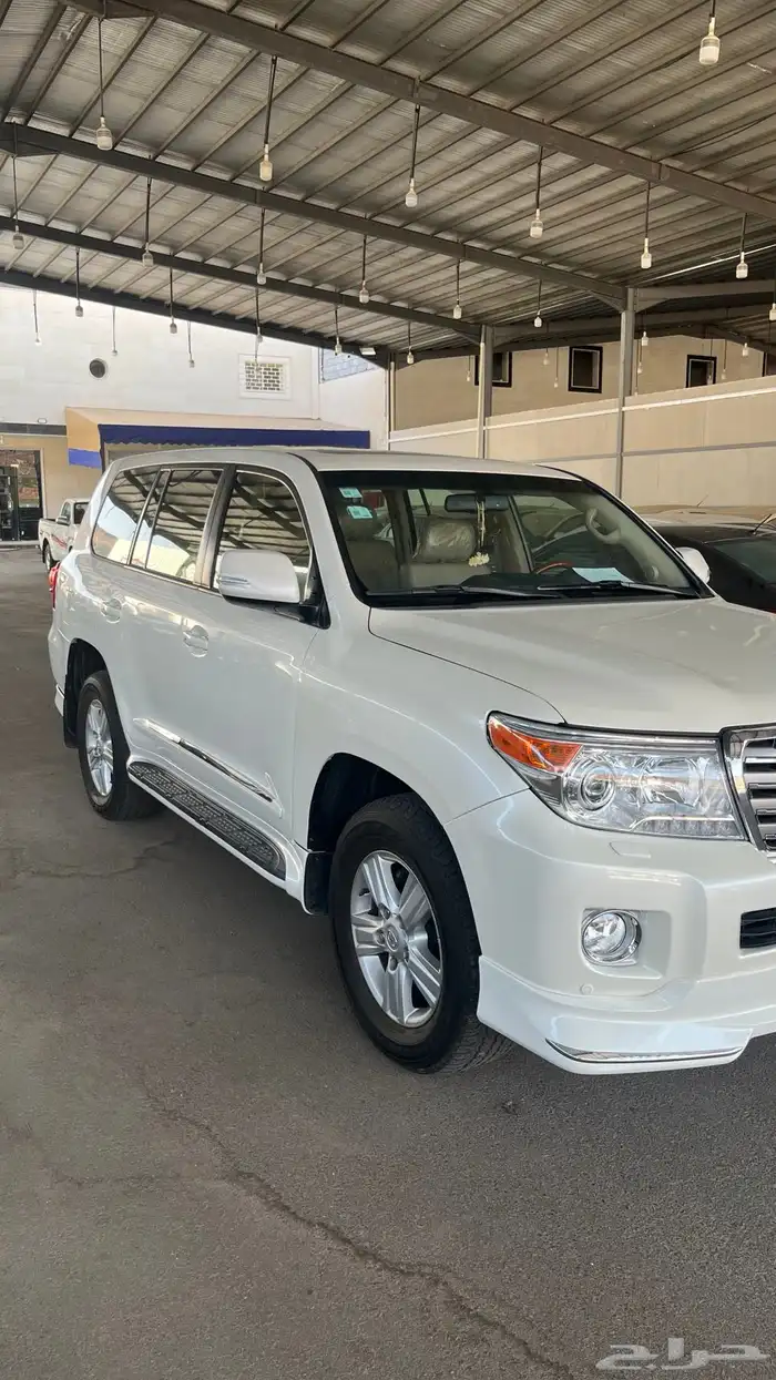 لاندكروزر 2012 2