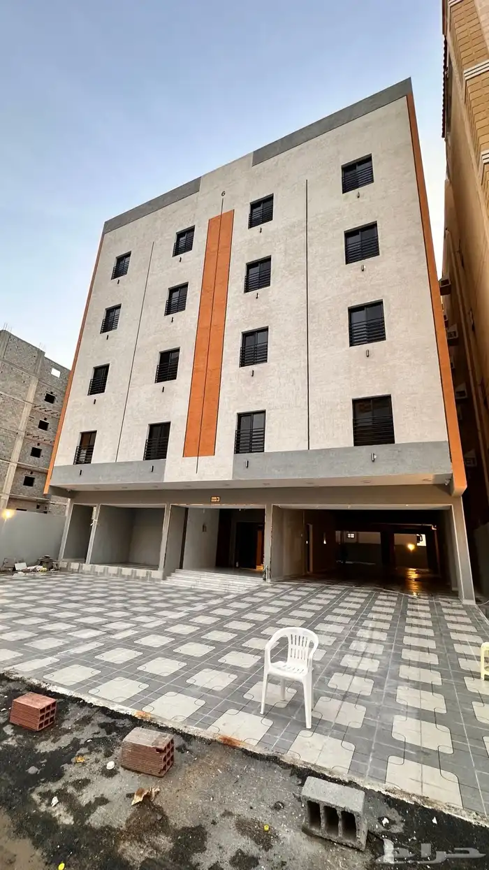 شقق تمليك فاخرة للبيع موقع مميز بطحاء قريش 0
