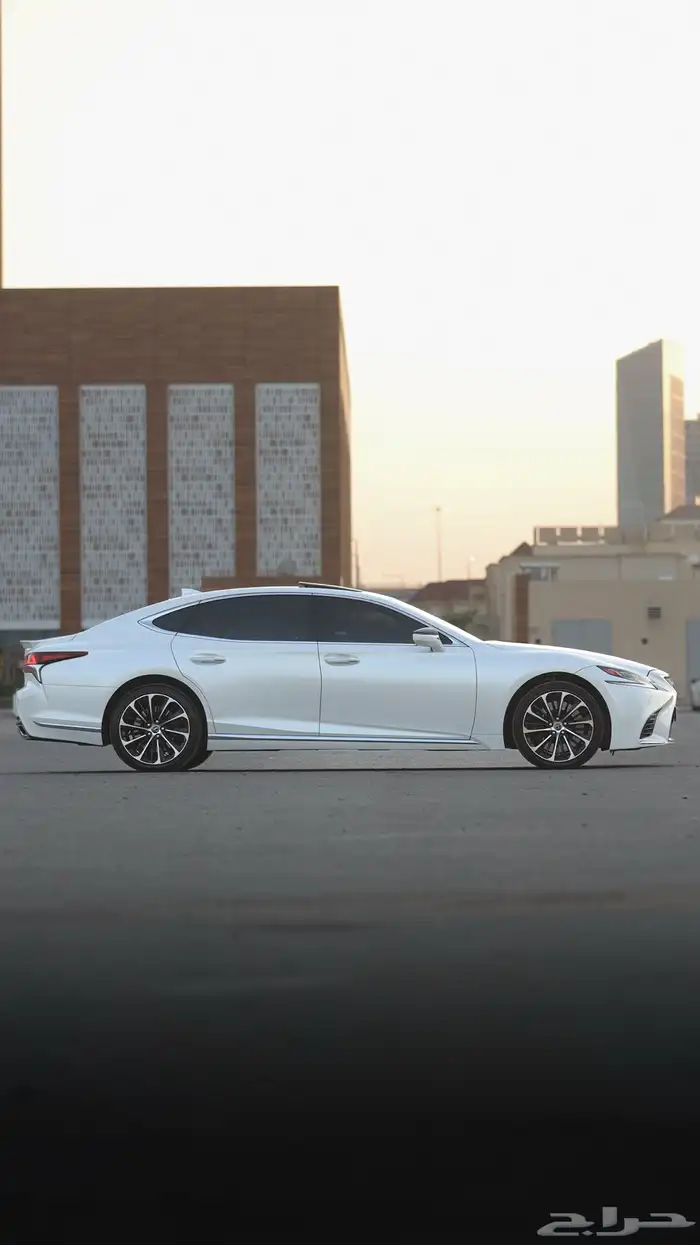 لكزس LS500 .. نادر ( وكالة ) 5