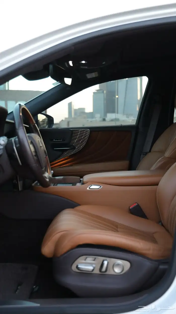 لكزس LS500 .. نادر ( وكالة ) 12