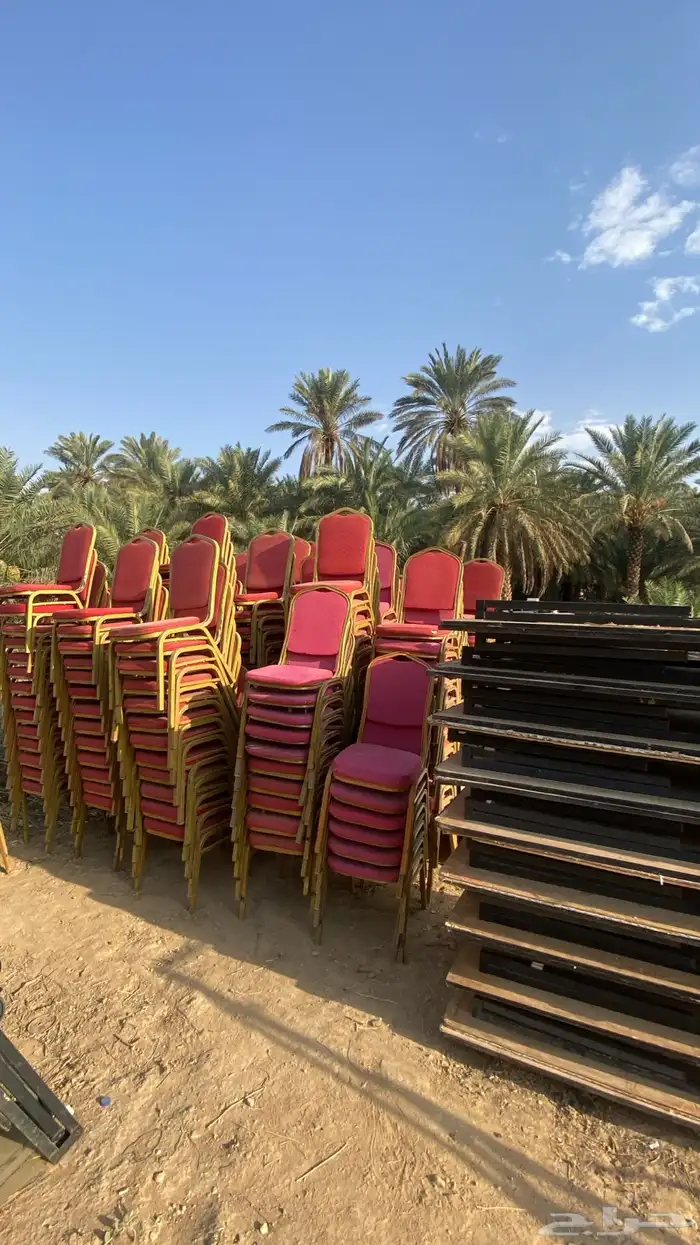 كراسي وطاولات للبيع 0