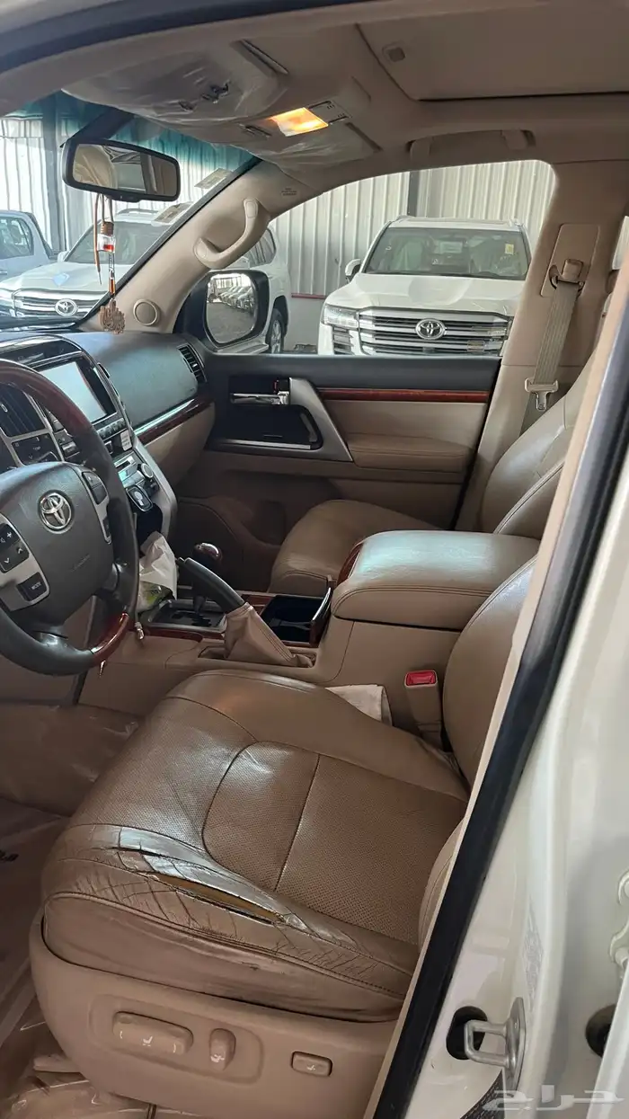 لاندكروزر 2012 9