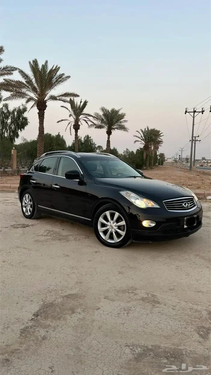 انفنتي QX50 2015 نظيفة عداد قليل 7