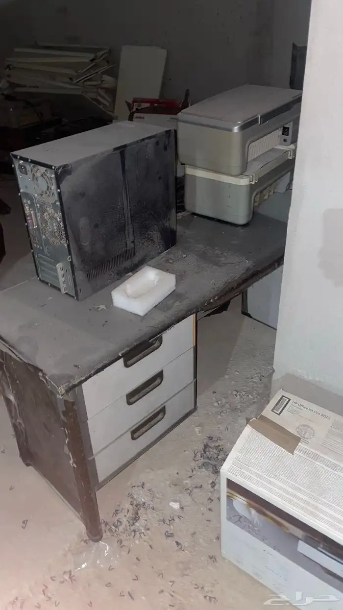 طاولات مكتب 4