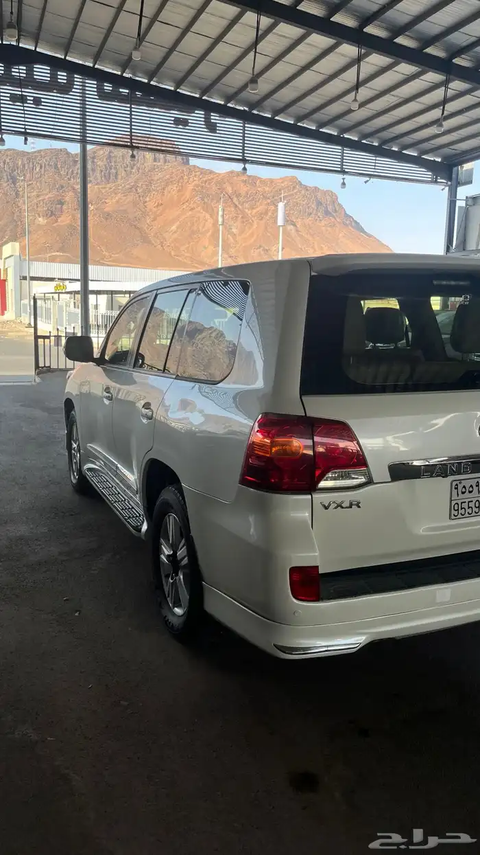 لاندكروزر 2012 5