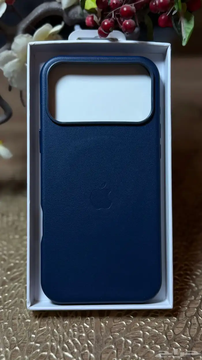 كفرات ايفون 17 جلد طبق الأصل بشعار ابل Apple مع الماق سيف 1