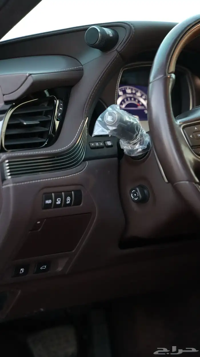 لكزس LS500 .. نادر ( وكالة ) 16