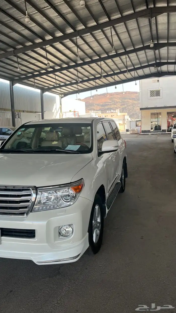 لاندكروزر 2012 3