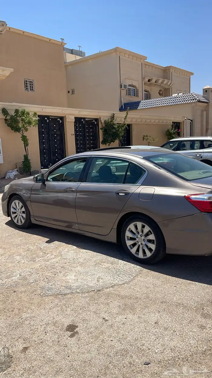 للبيع هواند اكورد مديل 2015 5