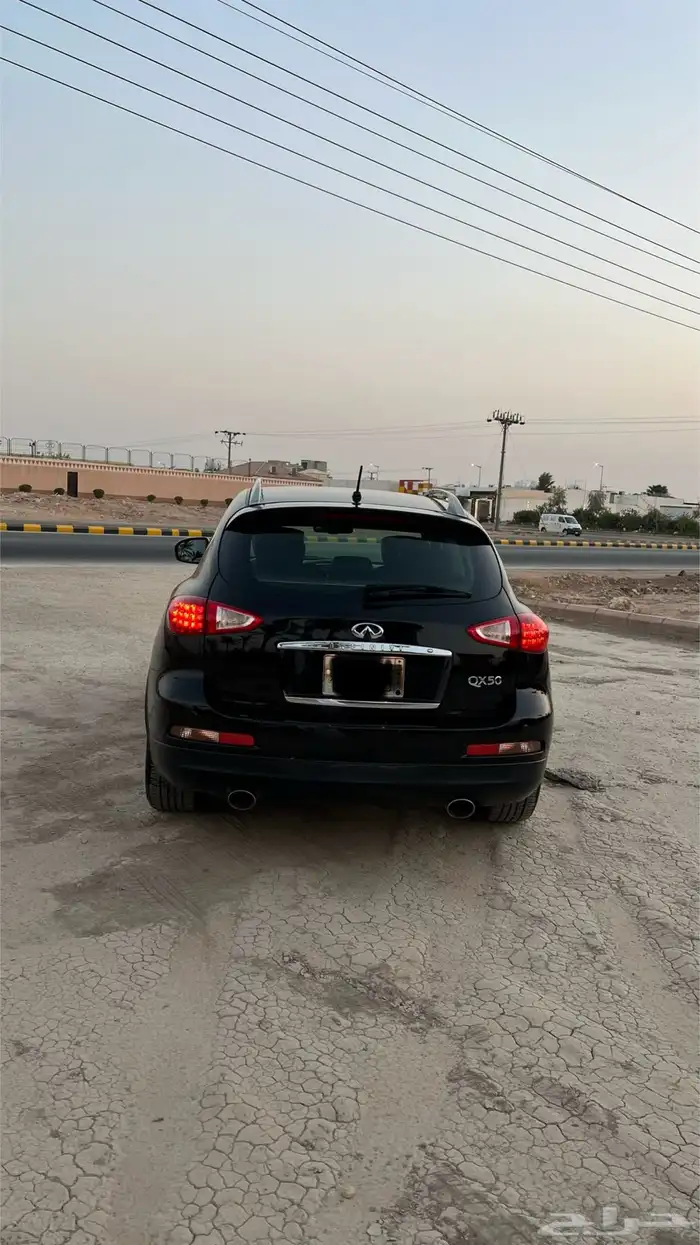 انفنتي QX50 2015 نظيفة عداد قليل 18